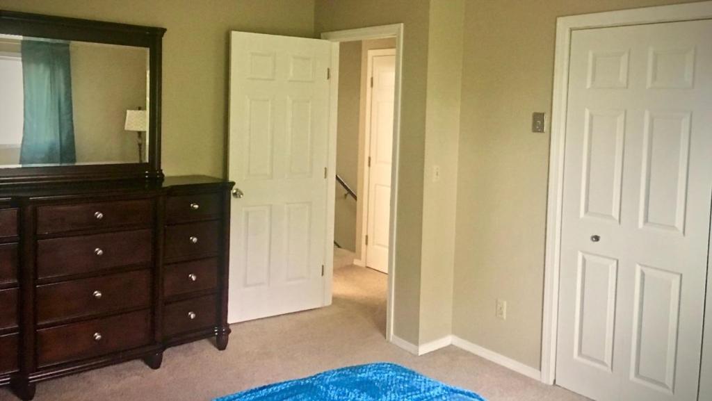 Dimond Jewel Apartment Anchorage Room photo